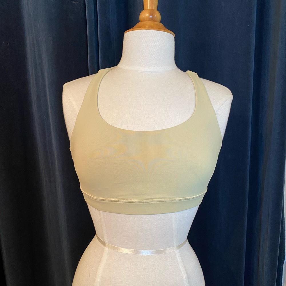 Lululemon Energy Bra Dew Green sz 6